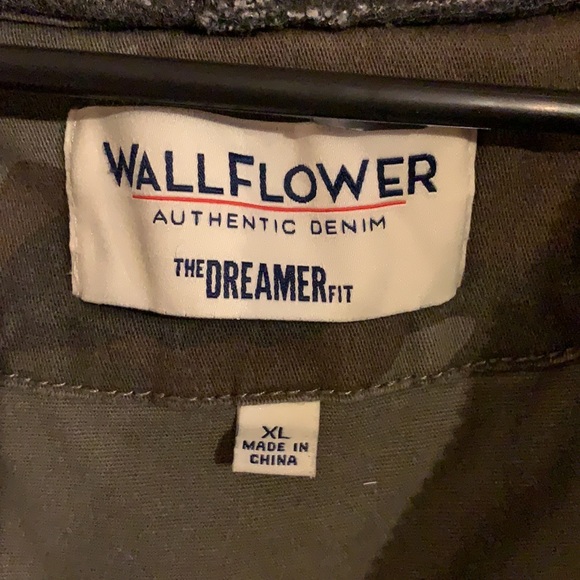 camo zip/button jacket - Picture 2 of 2